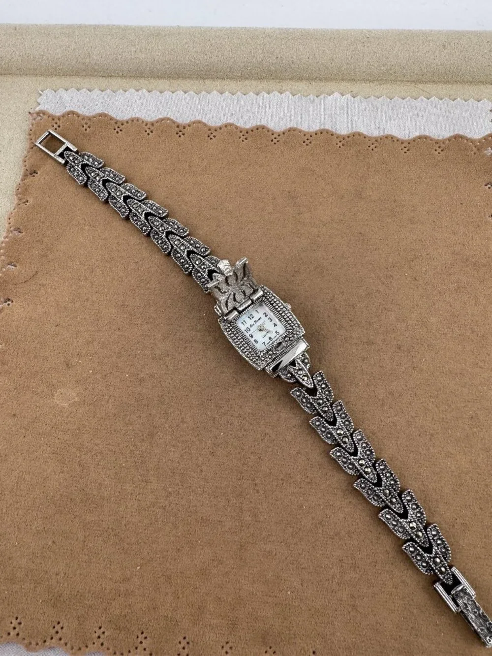Vintage Lee Sands Flip Top Bracelet Marcasite Quartz Silver Tone Watch.